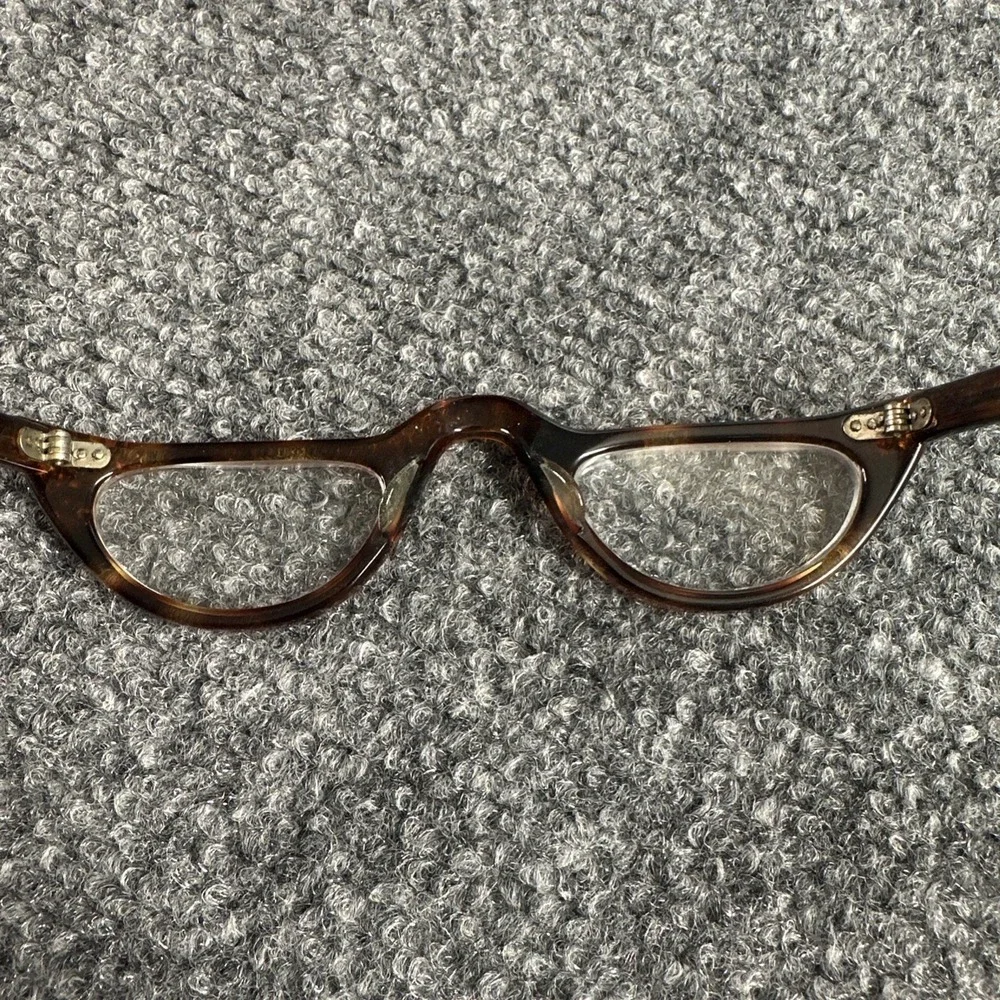 Agnes & Dora frames only